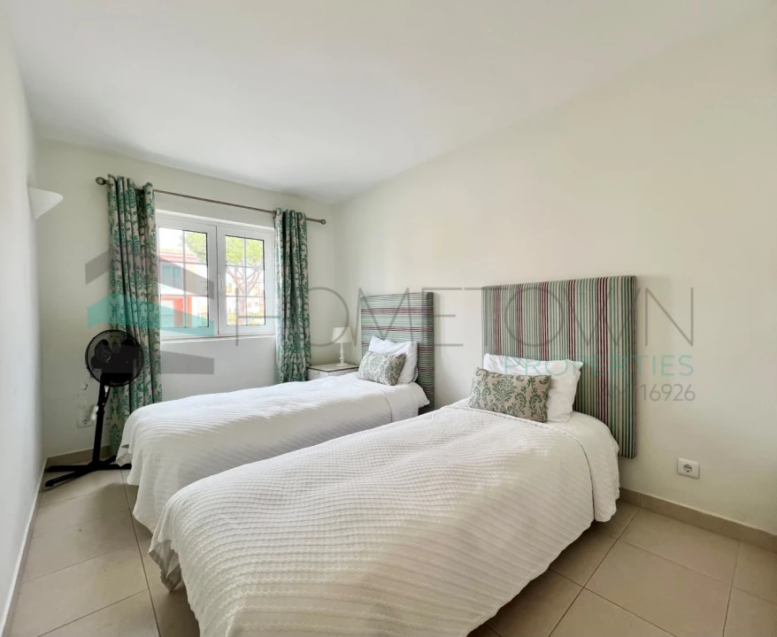 Apartamento T2 para Venda em Quarteira Foto 10
