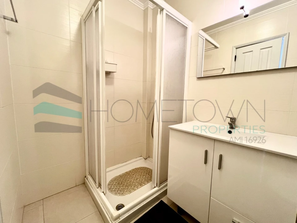 Apartamento T2 para Venda em Quarteira Foto 11