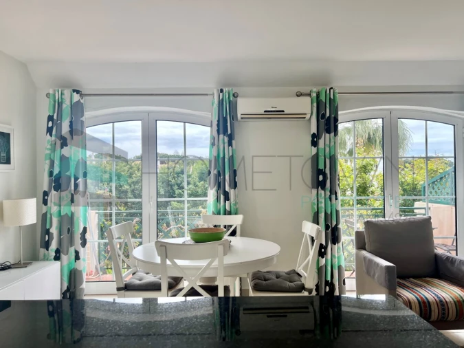 Apartamento T2 para Venda em Quarteira Foto 2