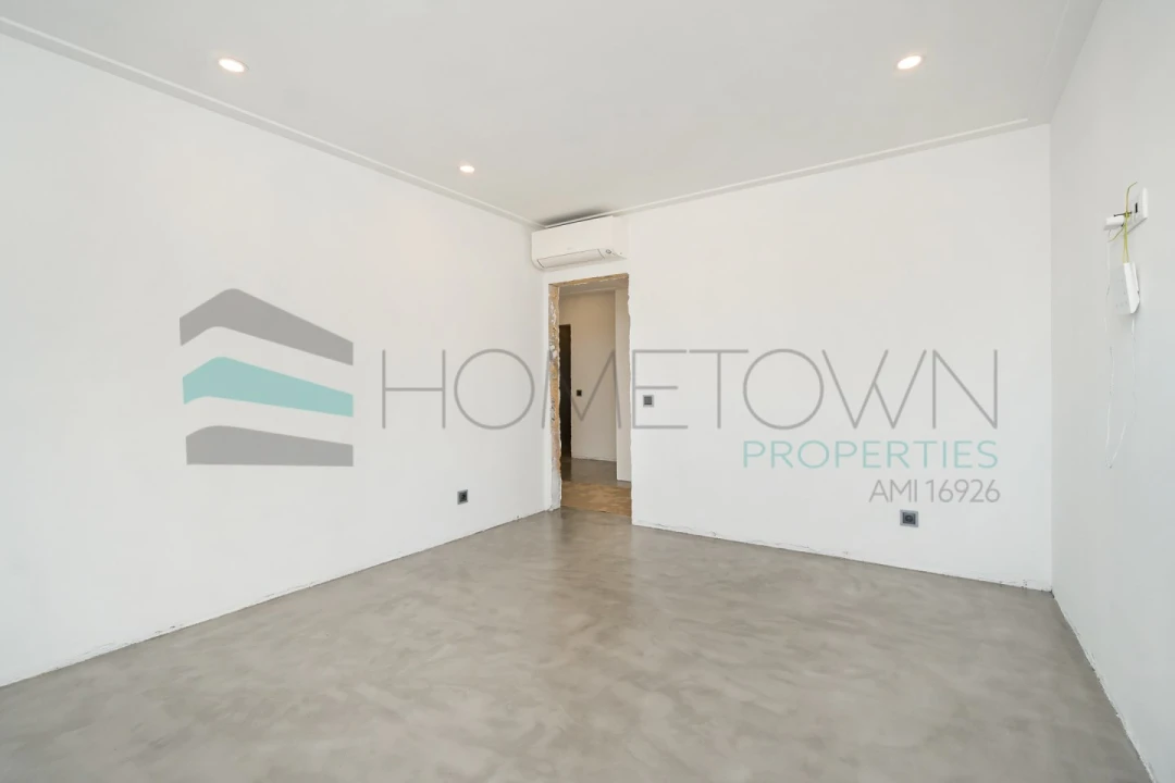 Moradia T5 para Venda em Quarteira Foto 27