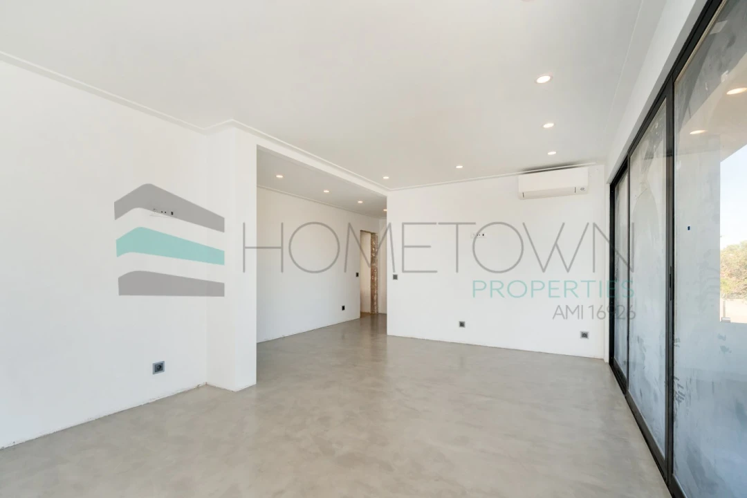 Moradia T5 para Venda em Quarteira Foto 18