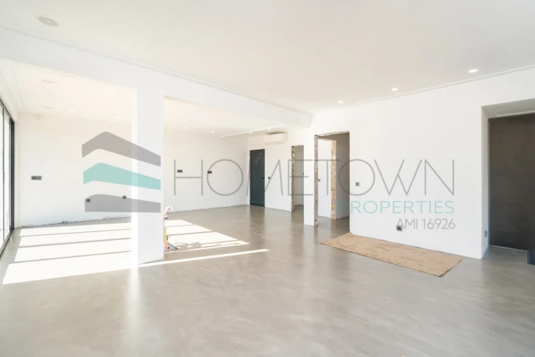 Moradia T5 para Venda em Quarteira Foto 7