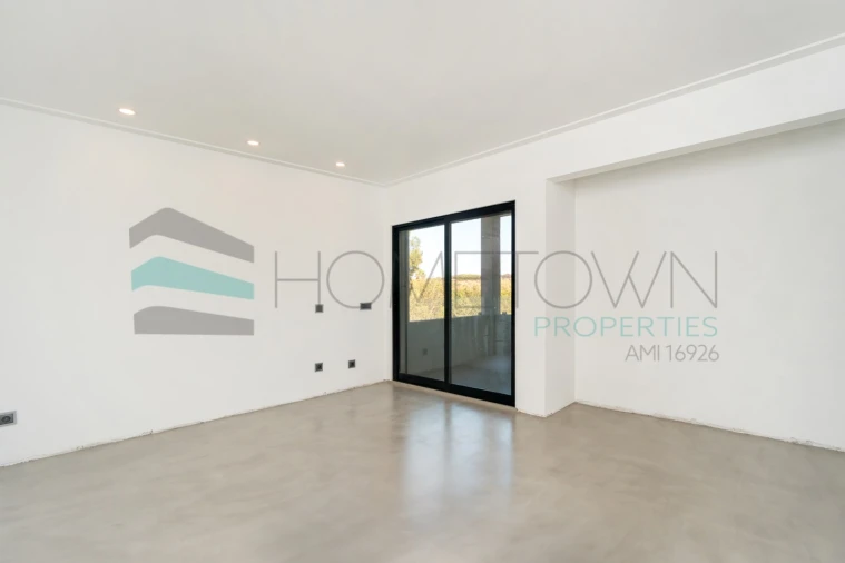 Moradia T5 para Venda em Quarteira Foto 32