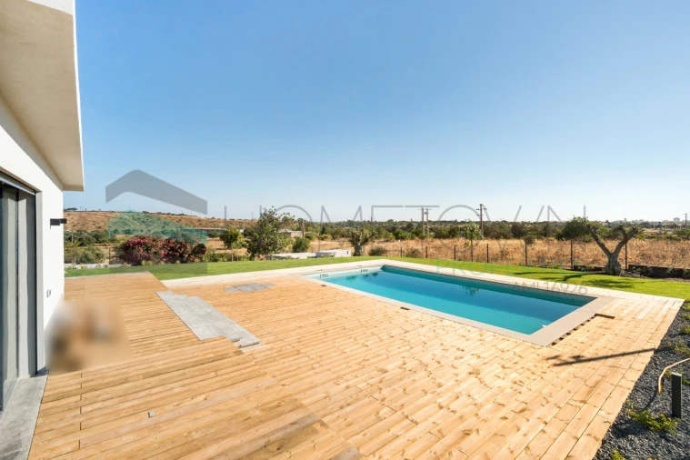 Moradia T5 para Venda em Quarteira Foto 44