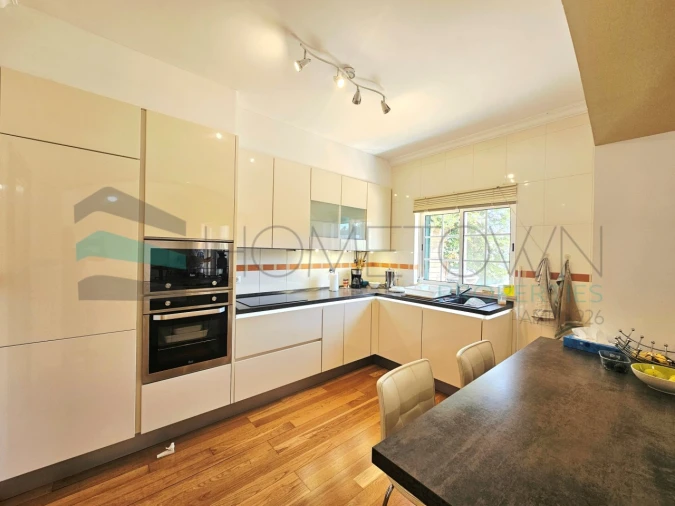 Moradia T3 para Venda em Almancil Foto 8