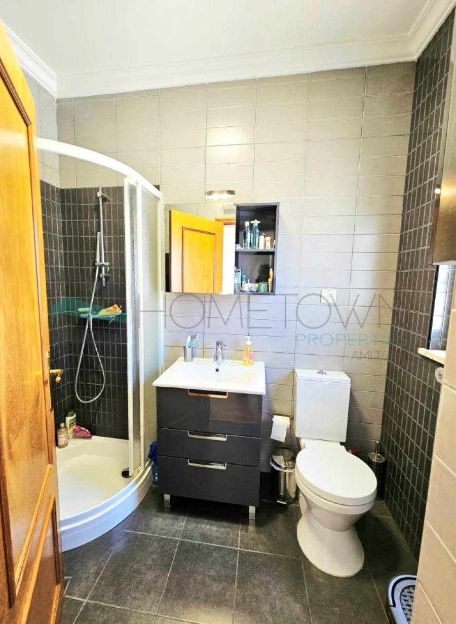 Moradia T3 para Venda em Almancil Foto 12