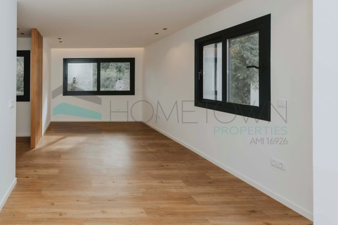 Moradia T3 para Venda em Loule (São Sebastião) Foto 4