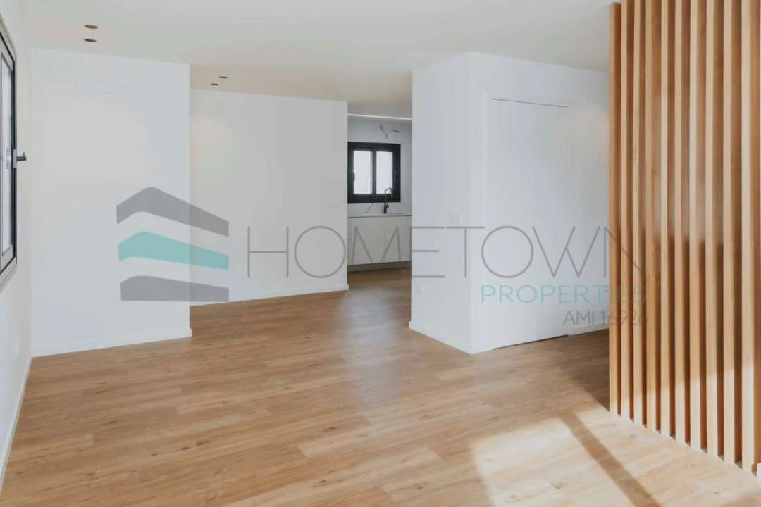 Moradia T3 para Venda em Loule (São Sebastião) Foto 8