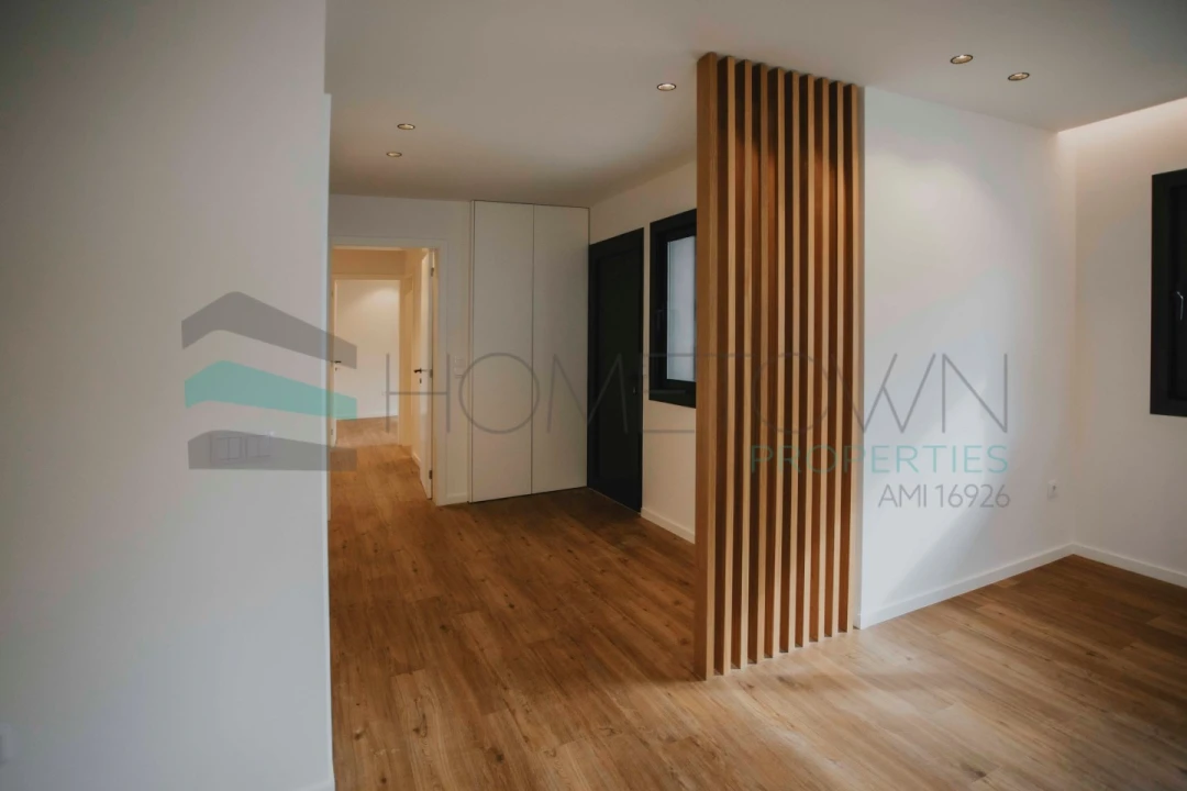 Moradia T3 para Venda em Loule (São Sebastião) Foto 19