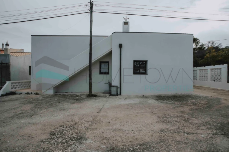 Moradia T3 para Venda em Loule (São Sebastião) Foto 26