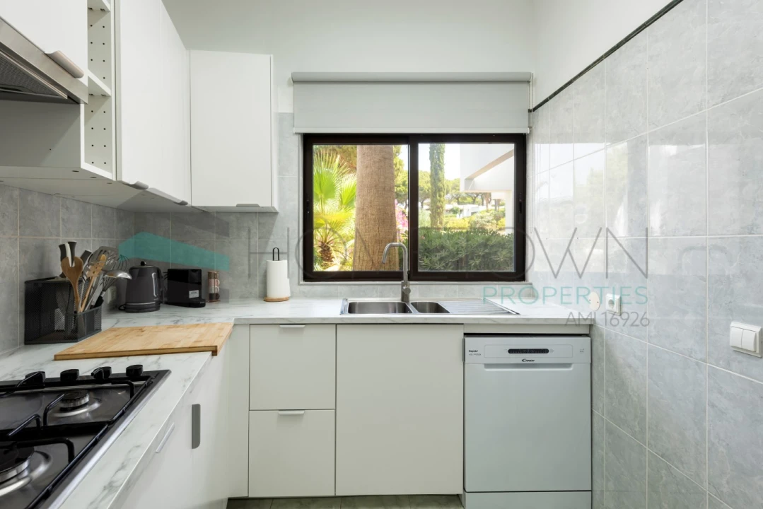 Moradia T2 para Venda em Quarteira Foto 5