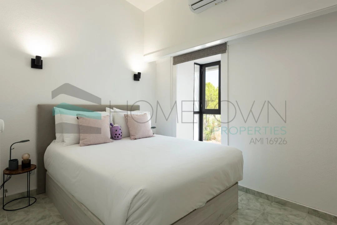 Moradia T2 para Venda em Quarteira Foto 10