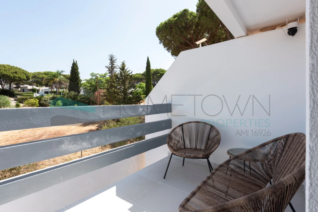 Moradia T2 para Venda em Quarteira Foto 12