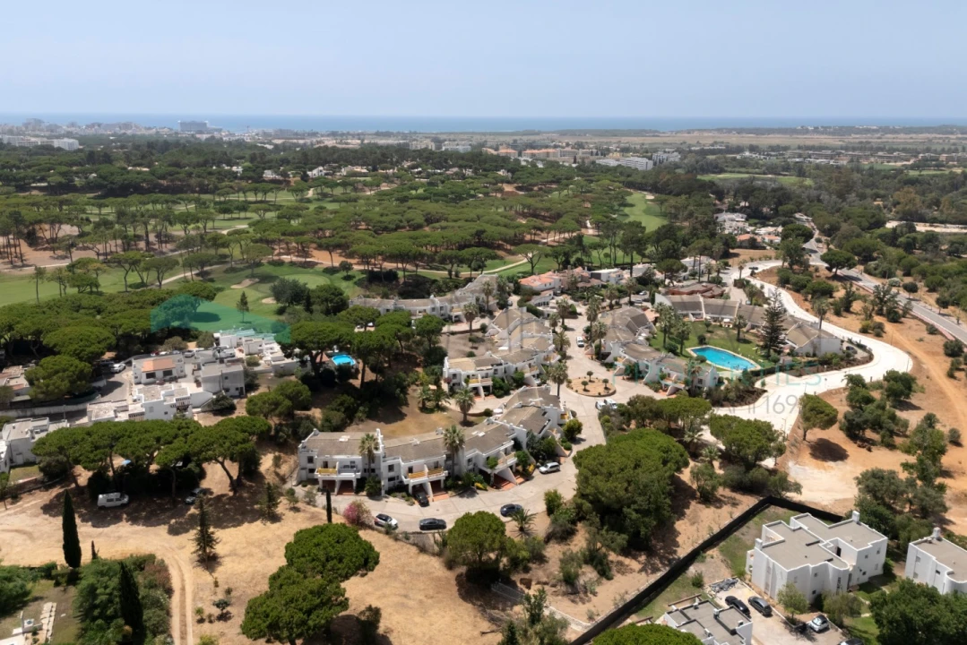 Moradia T2 para Venda em Quarteira Foto 32