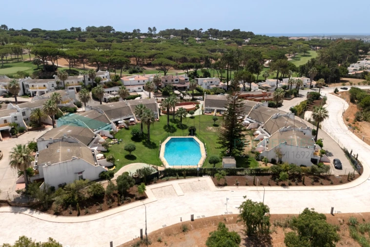 Moradia T2 para Venda em Quarteira Foto 25