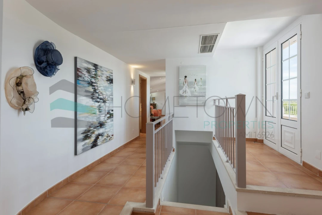 Moradia T7 para Venda em Santa Barbara de Nexe Foto 44