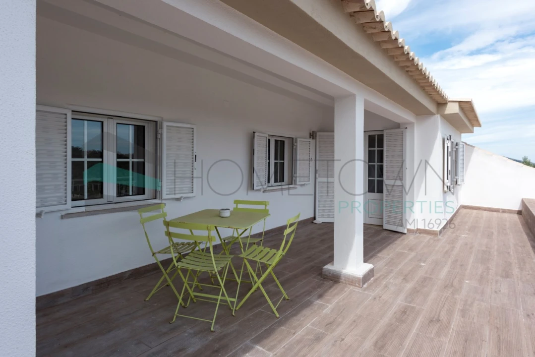 Moradia T7 para Venda em Santa Barbara de Nexe Foto 43