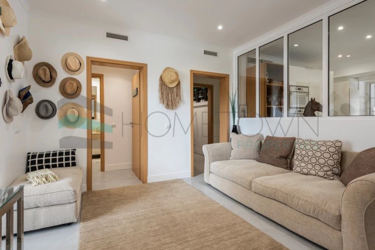 Moradia T7 para Venda em Santa Barbara de Nexe Foto 52