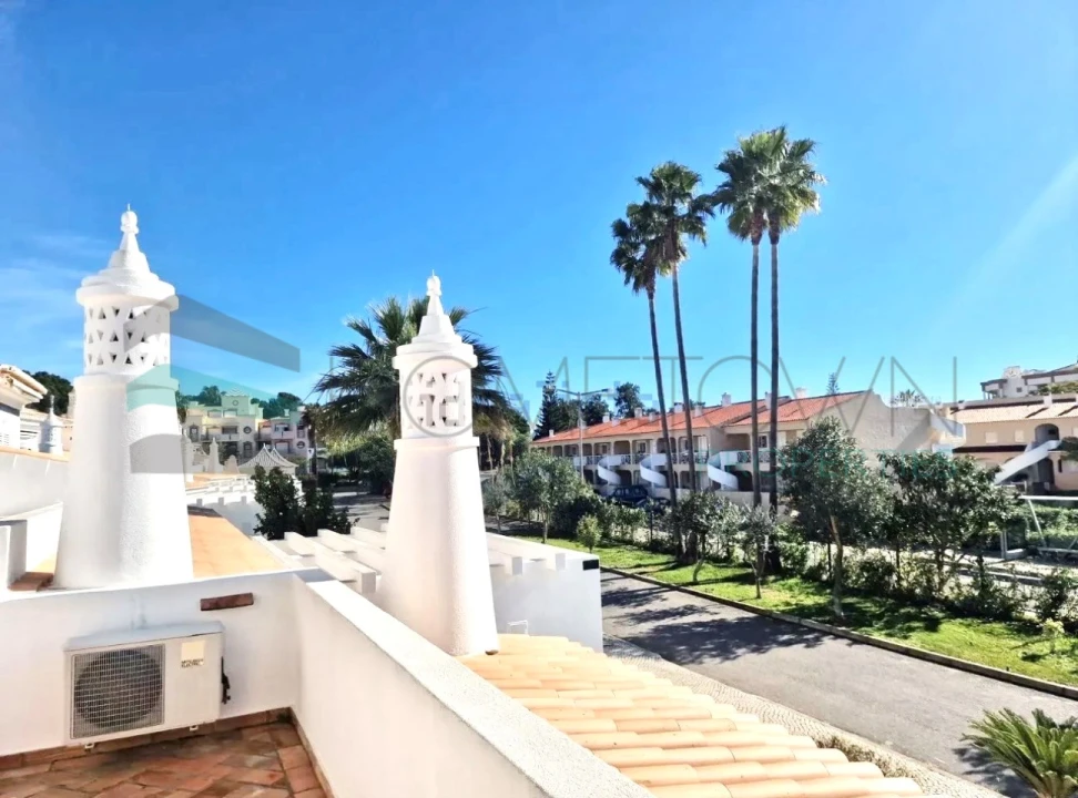 Moradia T3 para Venda em Quarteira Foto 21