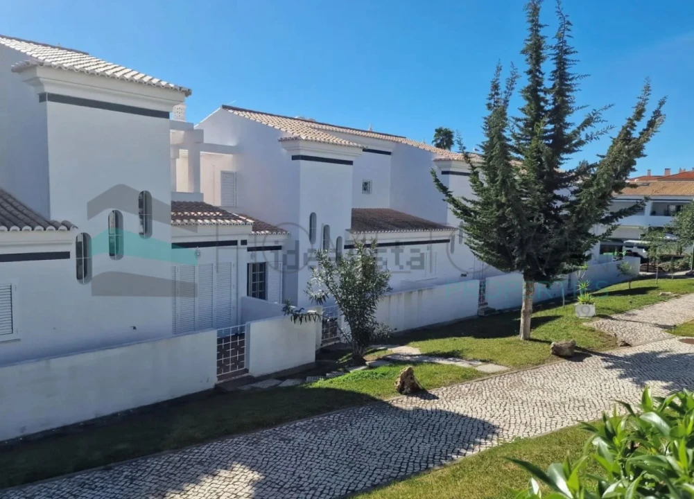 Moradia T3 para Venda em Quarteira Foto 31