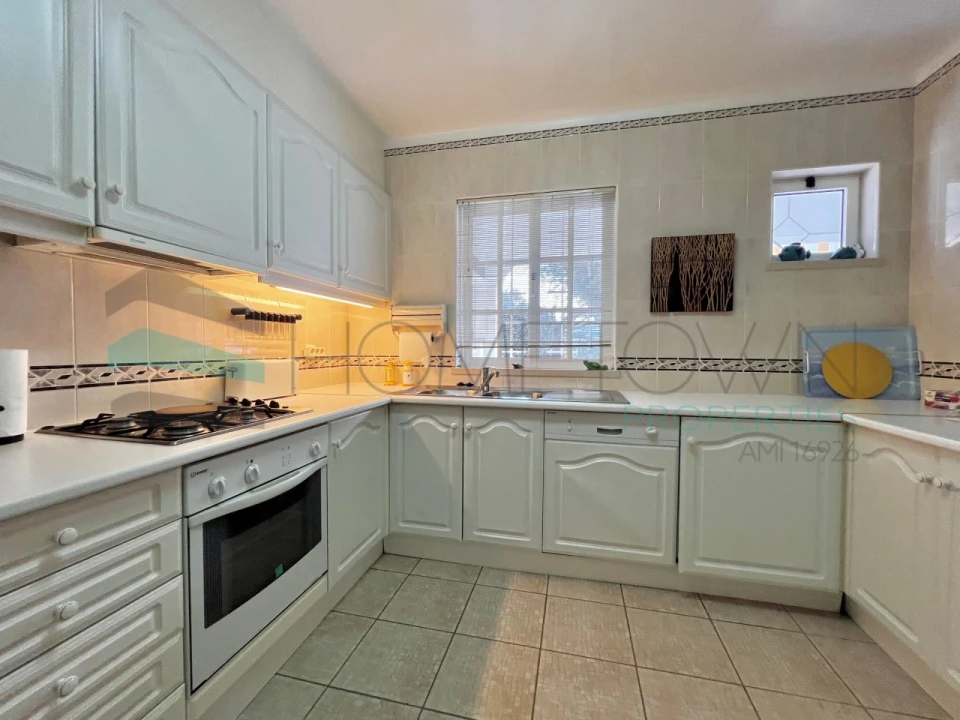 Moradia T3 para Venda em Quarteira Foto 12