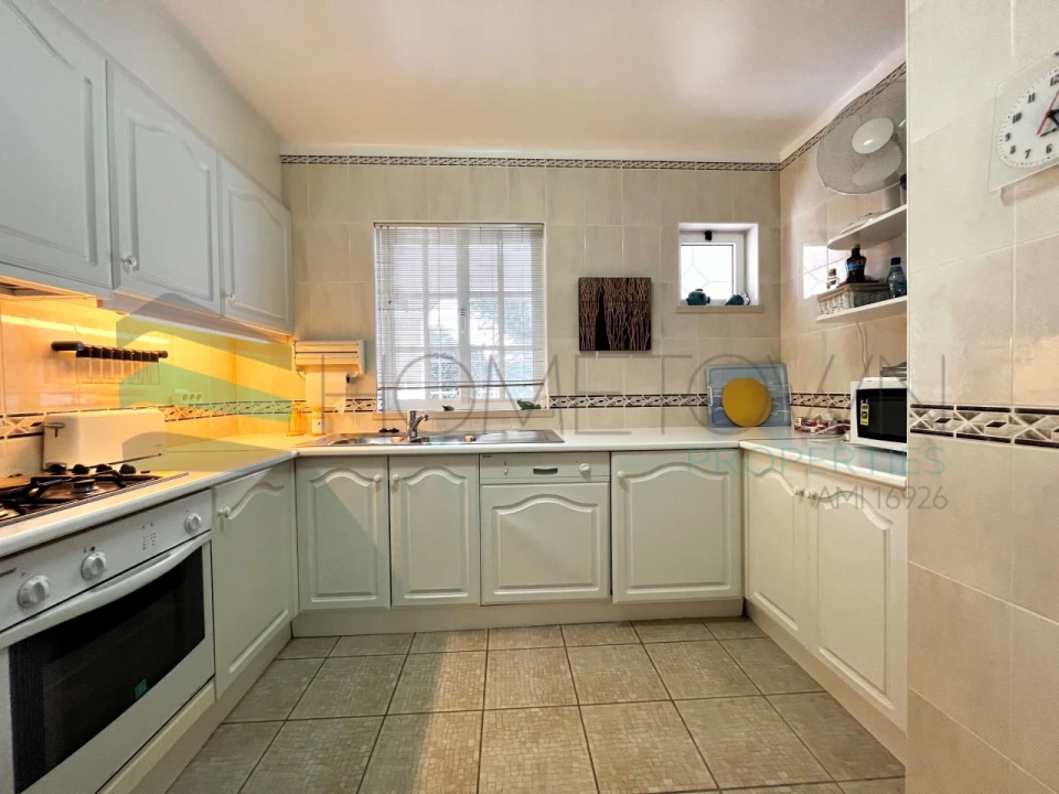 Moradia T3 para Venda em Quarteira Foto 13