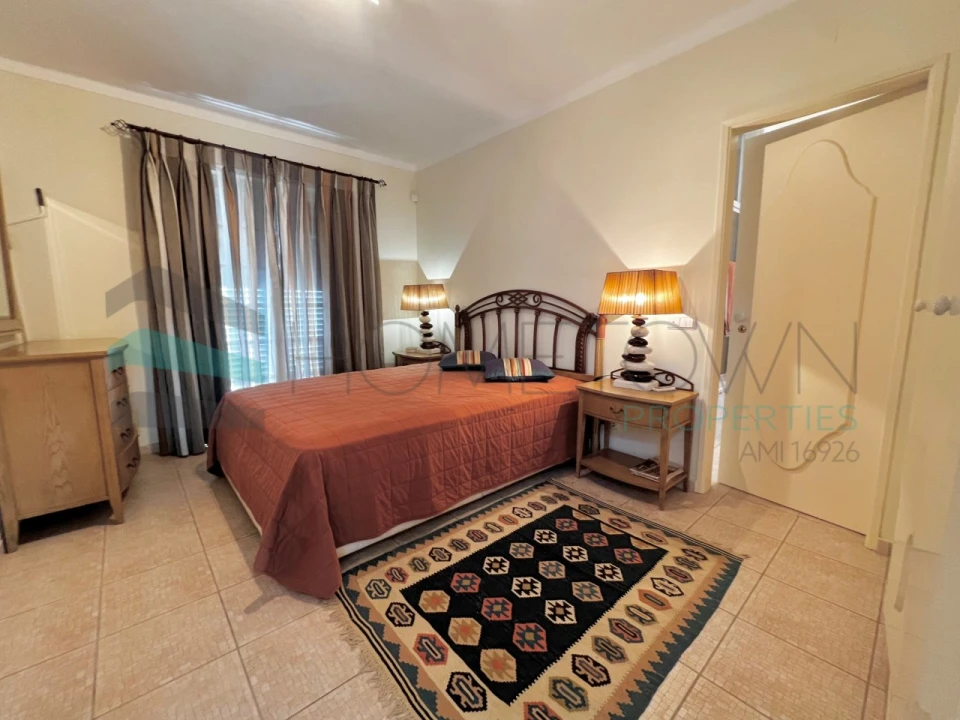 Moradia T3 para Venda em Quarteira Foto 17