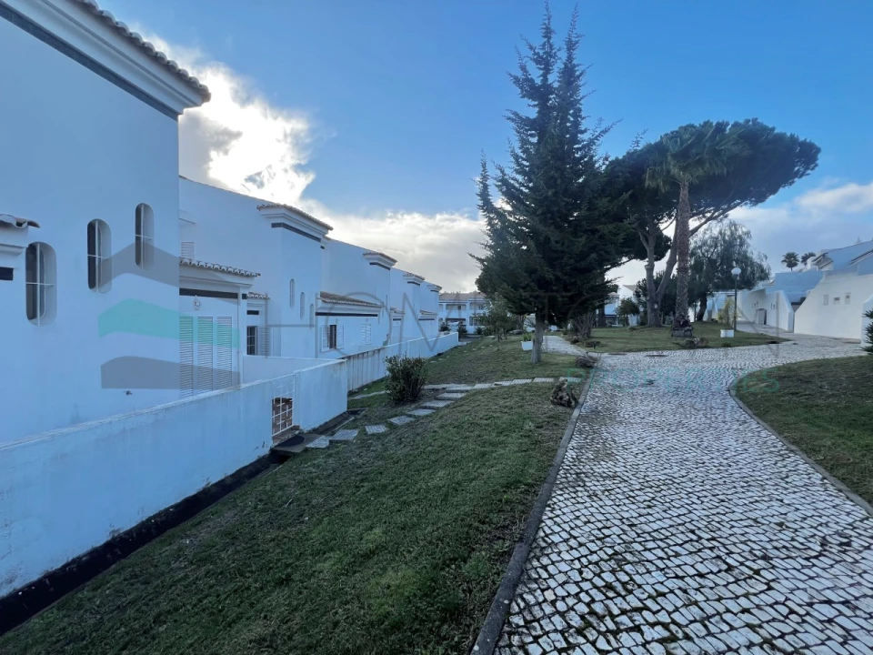 Moradia T3 para Venda em Quarteira Foto 38