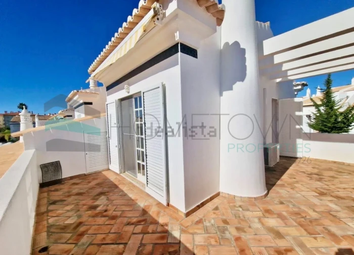 Moradia T3 para Venda em Quarteira Foto 20