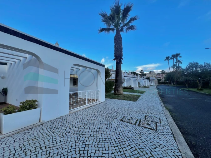 Moradia T3 para Venda em Quarteira Foto 34