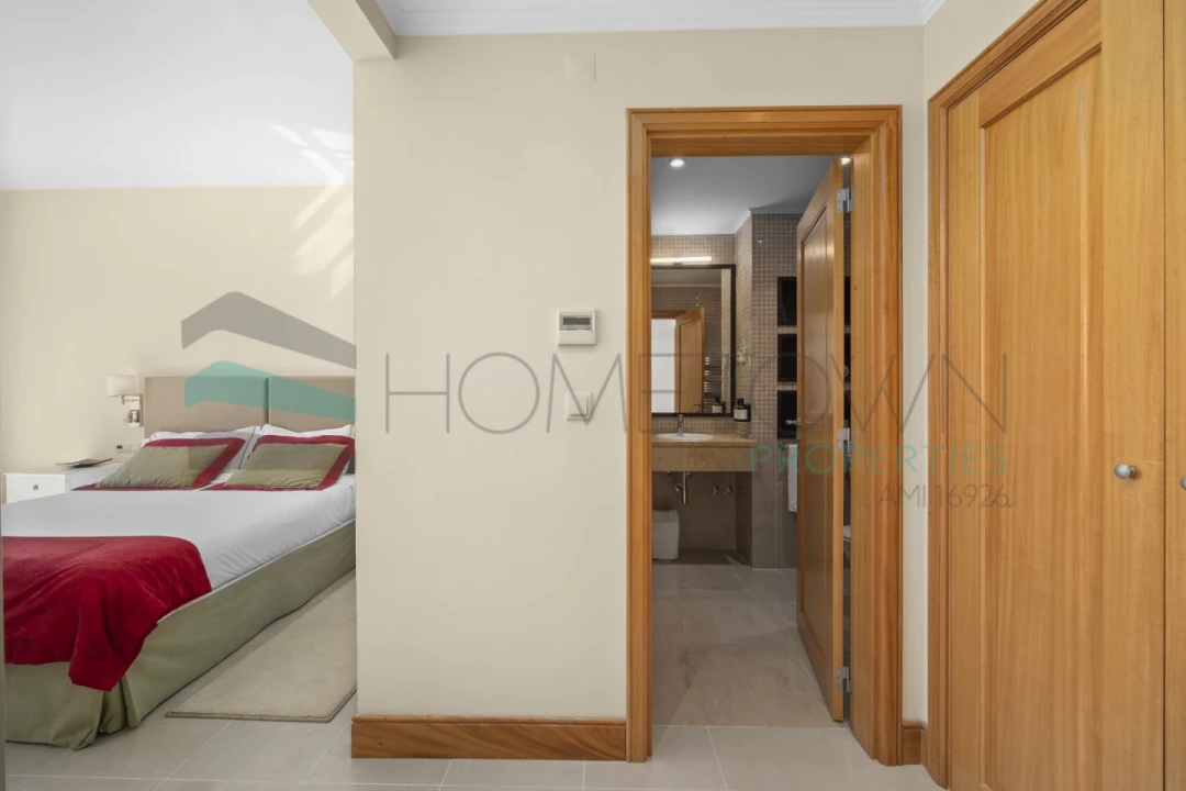 Apartamento T2 para Venda em Quarteira Foto 13