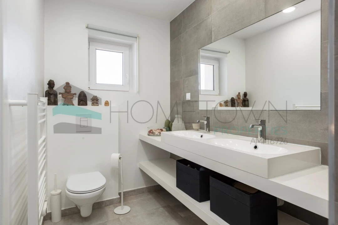 Moradia T2 para Venda em Alte Foto 19