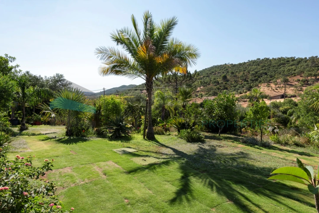 Moradia T2 para Venda em Alte Foto 26