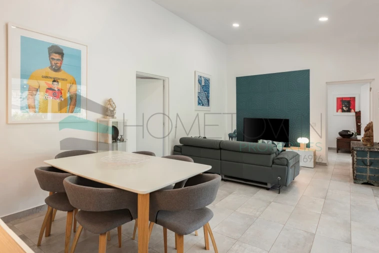 Moradia T2 para Venda em Alte Foto 2