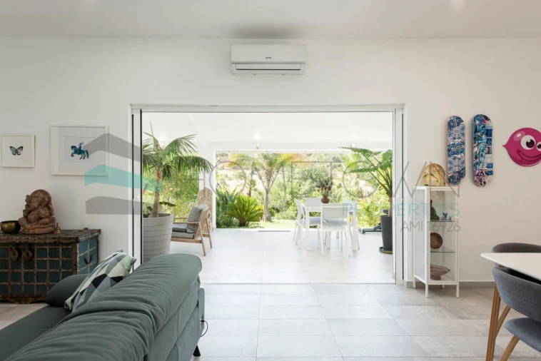 Moradia T2 para Venda em Alte Foto 7