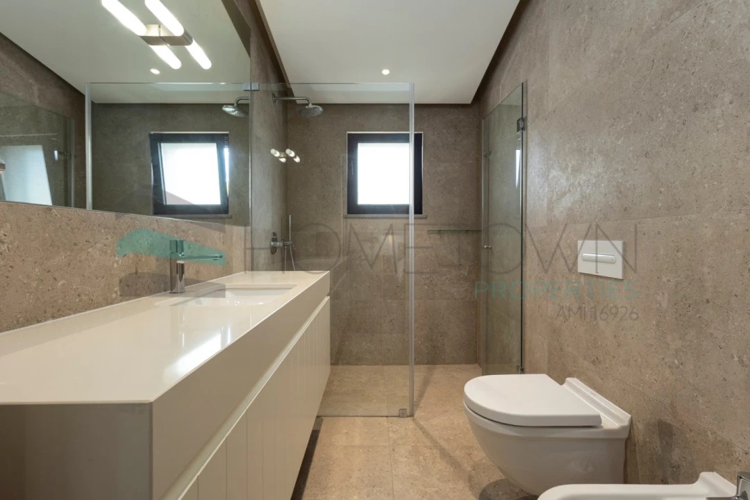 Moradia T3 para Venda em Quarteira Foto 19