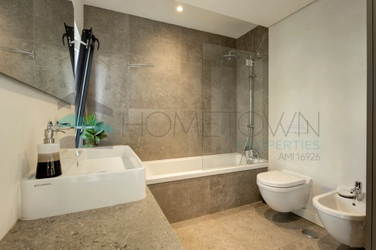 Moradia T3 para Venda em Quarteira Foto 23