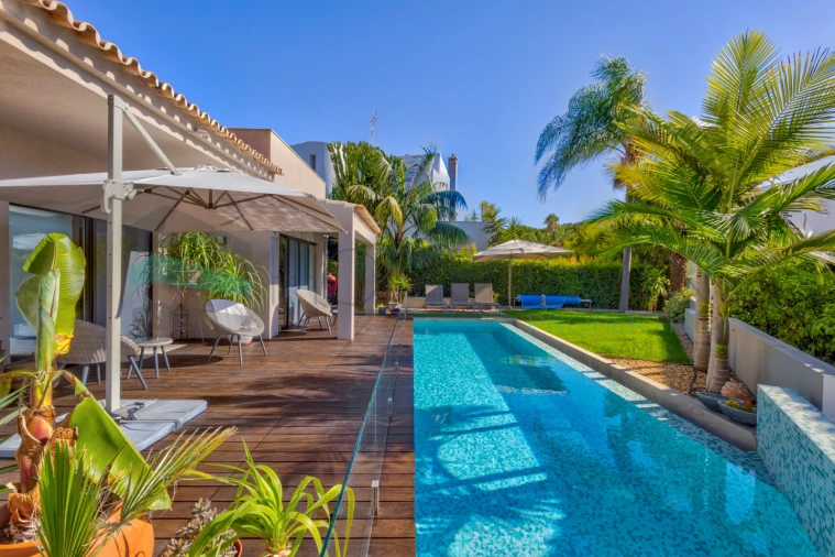 Moradia T3 para Venda em Quarteira Foto 37