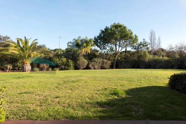 Apartamento T1 para Venda em Quarteira Foto 18