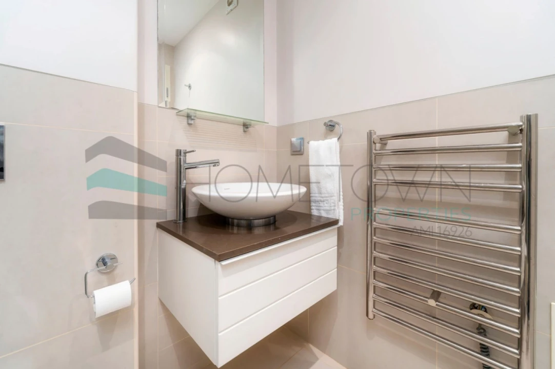 Apartamento T2 para Venda em Quarteira Foto 13