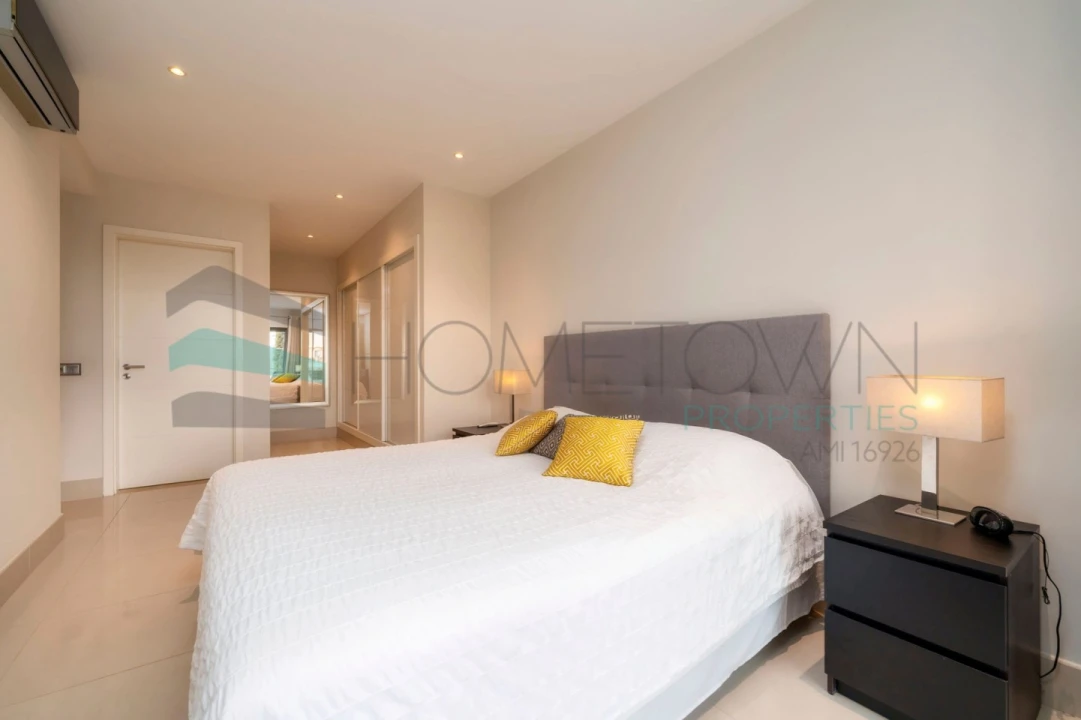 Apartamento T2 para Venda em Quarteira Foto 19