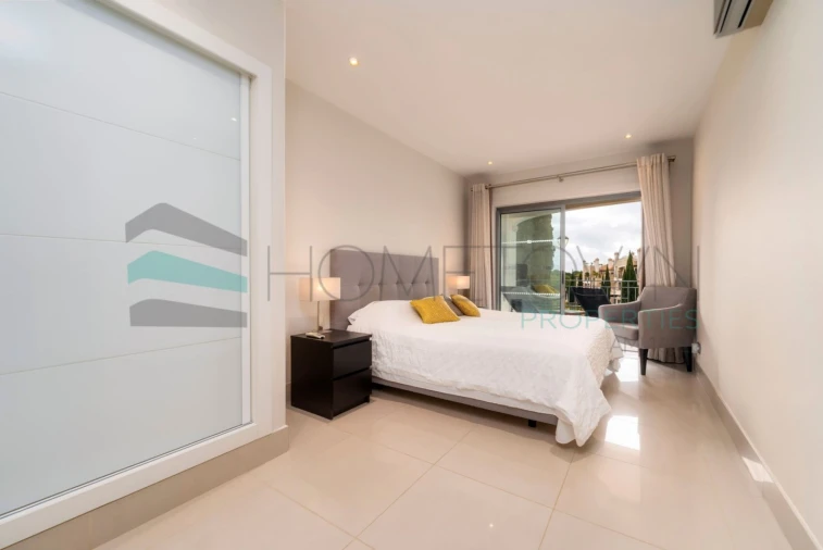 Apartamento T2 para Venda em Quarteira Foto 17