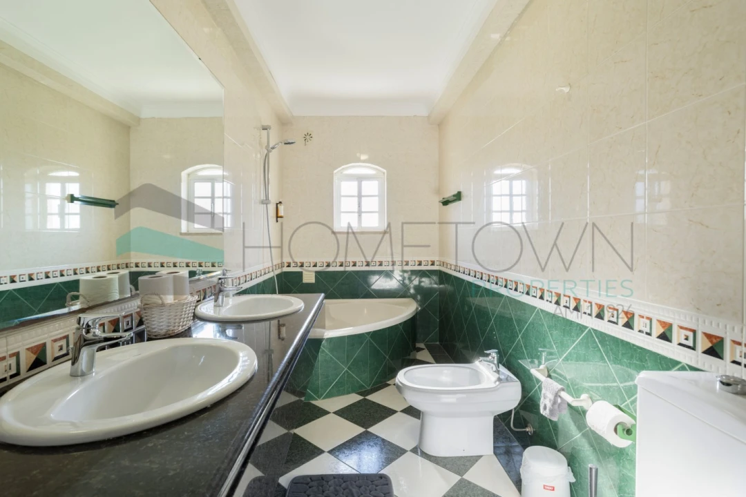 Moradia T4 para Venda em Moncarapacho e Fuseta Foto 11