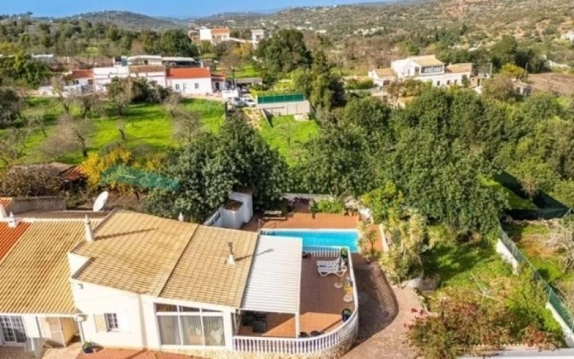 Moradia T2 para Venda em Boliqueime Foto 18