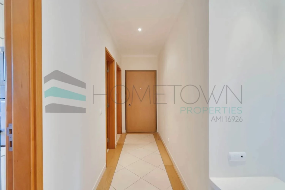 Apartamento T2 para Venda em Quarteira Foto 16