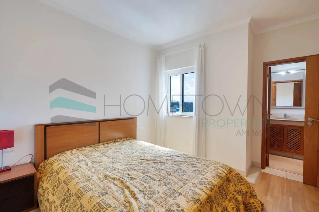 Apartamento T2 para Venda em Quarteira Foto 14