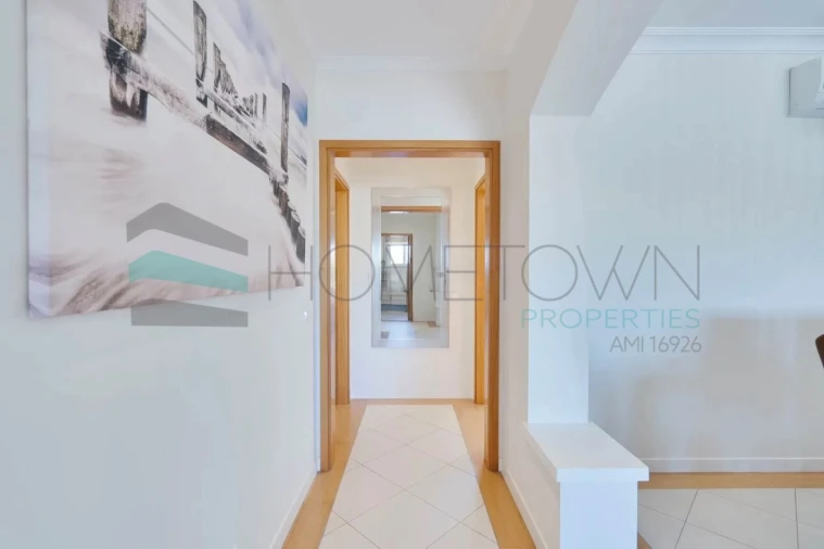 Apartamento T2 para Venda em Quarteira Foto 8