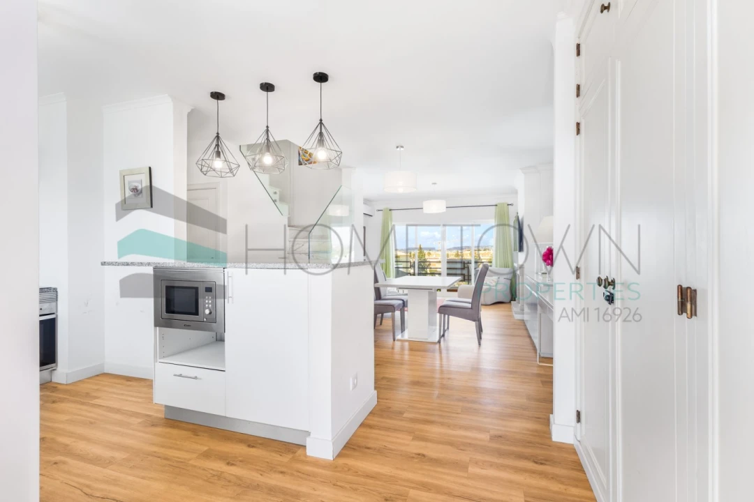 Apartamento T2 para Venda em Quarteira Foto 9