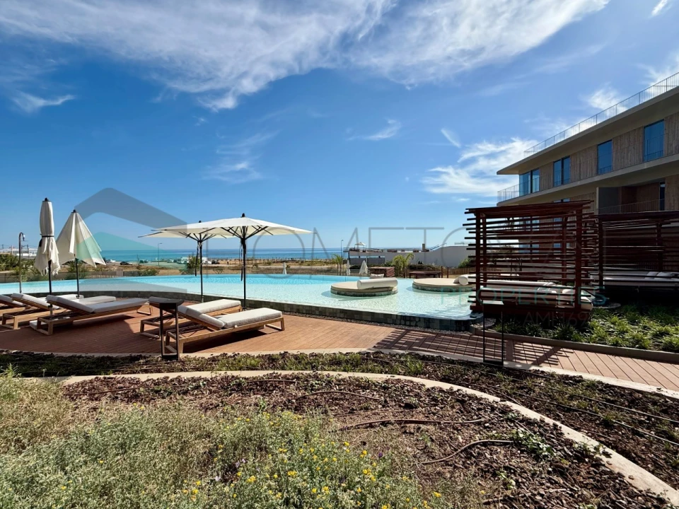 Apartamento T2 para Venda em Quarteira Foto 7