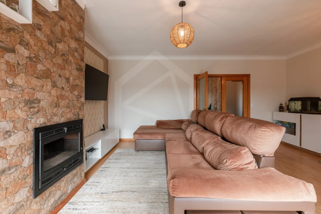 Apartamento T3 para Venda em Grijó e Sermonde Foto 2